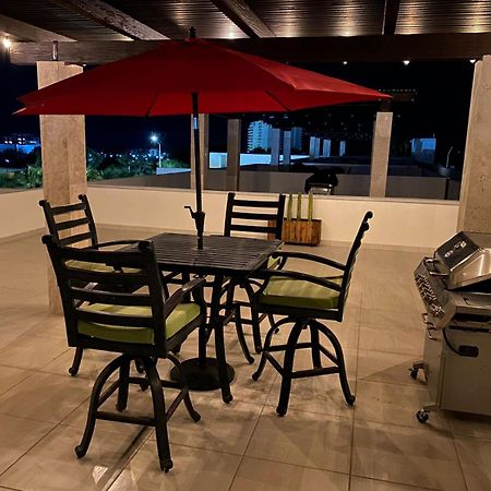 Luxury 2 Bedroom Apt 3 Min Away From The Boardwalk/Malecon La Paz Exterior photo