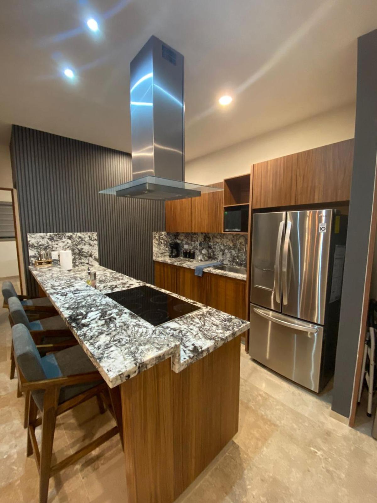 Luxury 2 Bedroom Apt 3 Min Away From The Boardwalk/Malecon La Paz Exterior photo