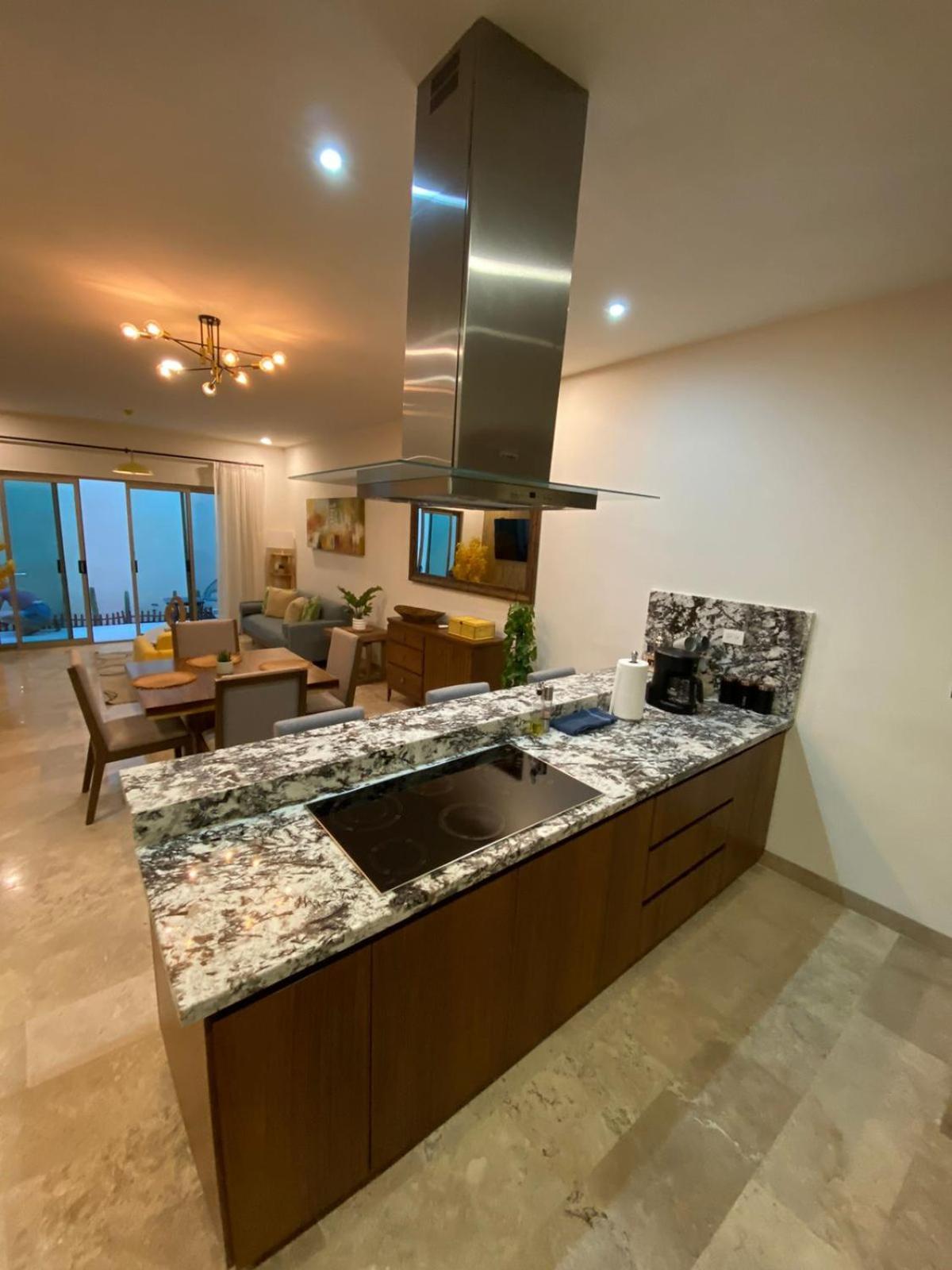 Luxury 2 Bedroom Apt 3 Min Away From The Boardwalk/Malecon La Paz Exterior photo
