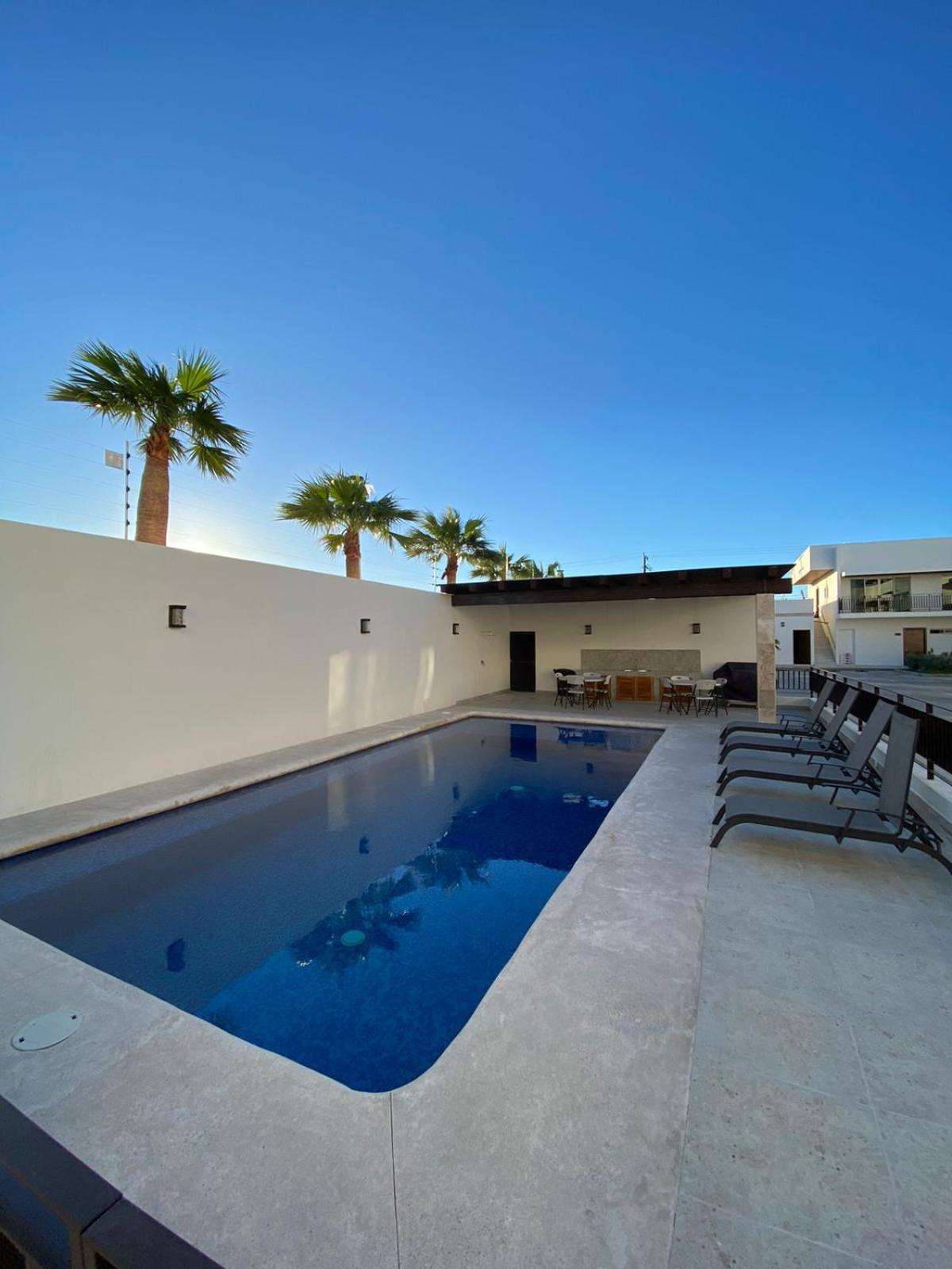 Luxury 2 Bedroom Apt 3 Min Away From The Boardwalk/Malecon La Paz Exterior photo